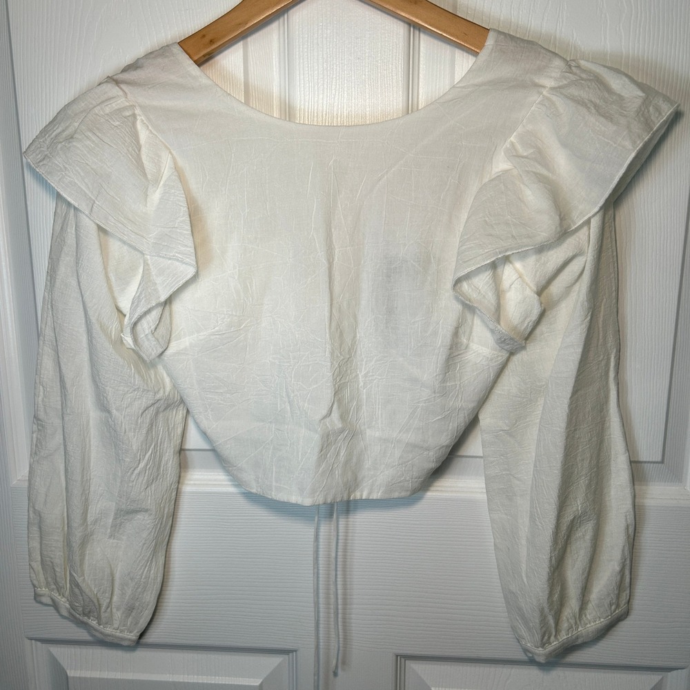 NWT HYFVE White Ruffle Front Tie Back Crop Top Size Medium Romantic Poet Boho